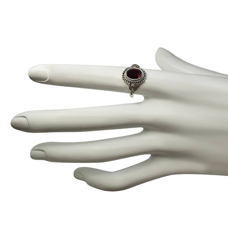 Garnet Stone Sterling Silver Ring: 8