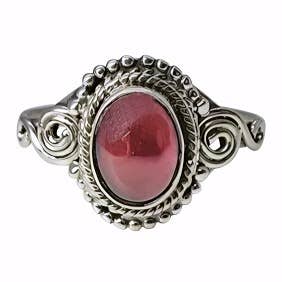 Garnet Stone Sterling Silver Ring: 7