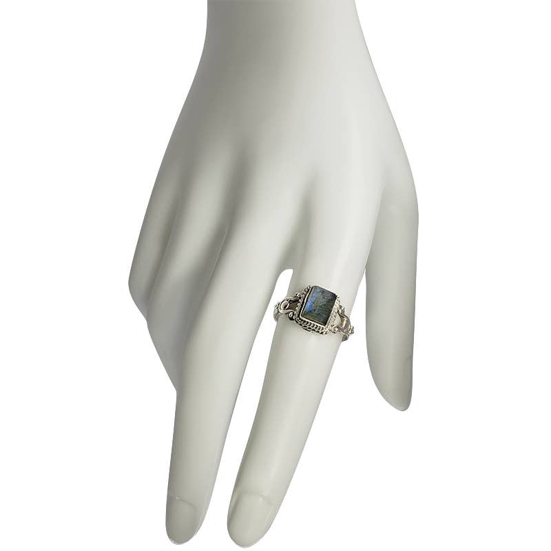 Labradorite Sterling Silver Ring: 8