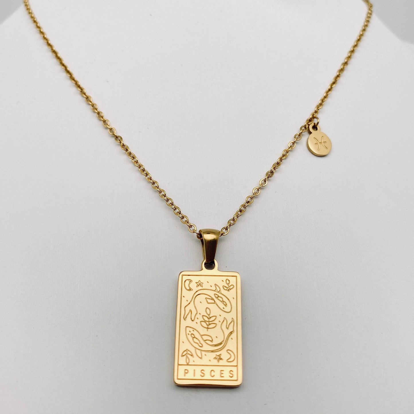 Leo:Golden Stainless Steel 12 Constellation Charm Necklace
