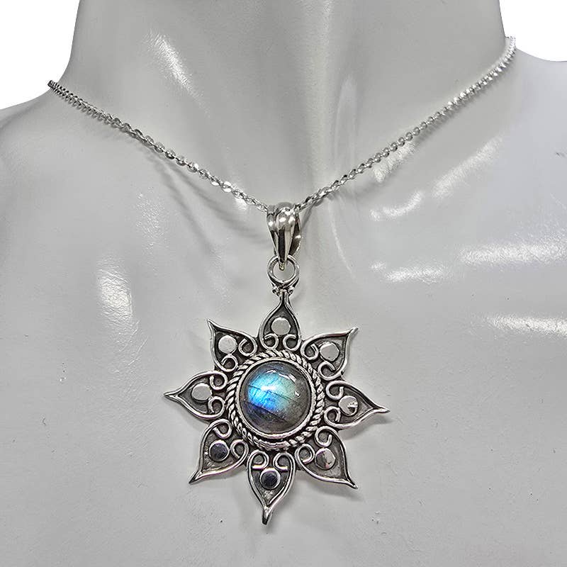 Labradorite Sterling Silver Flower Pendant.