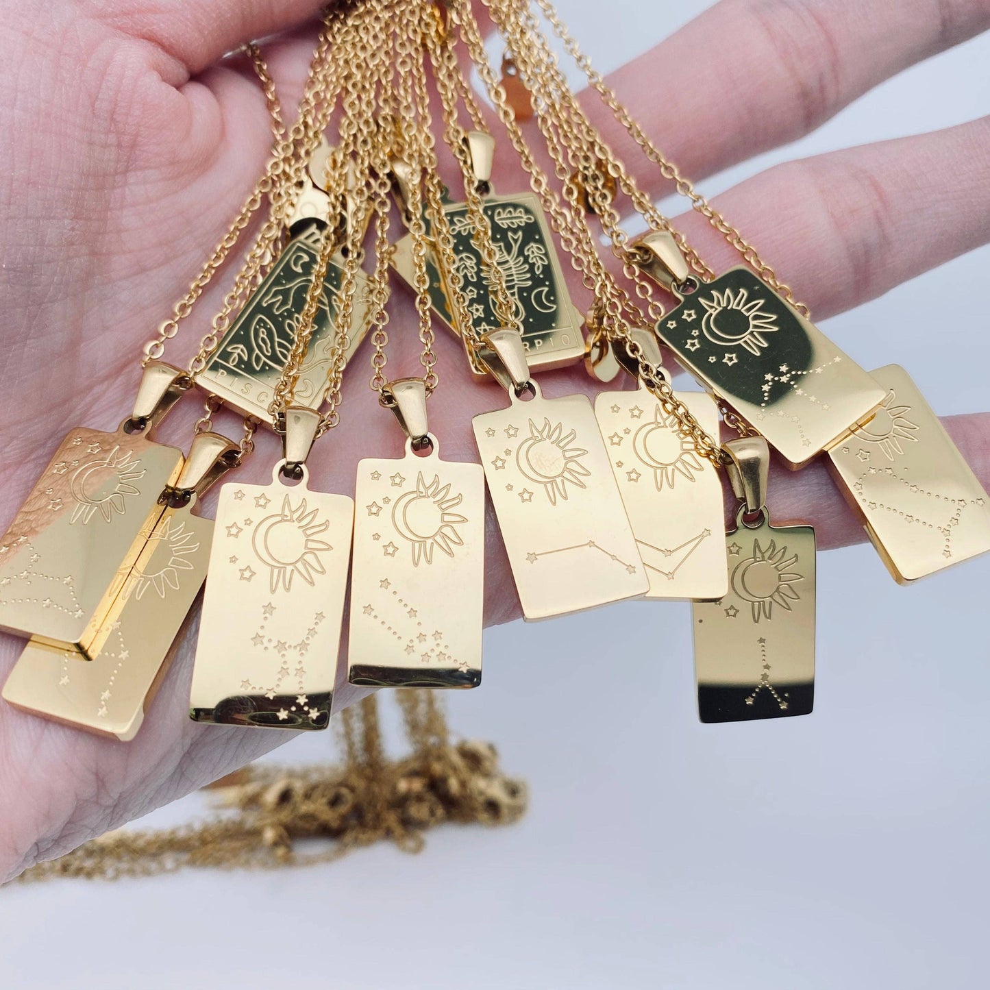 Leo:Golden Stainless Steel 12 Constellation Charm Necklace