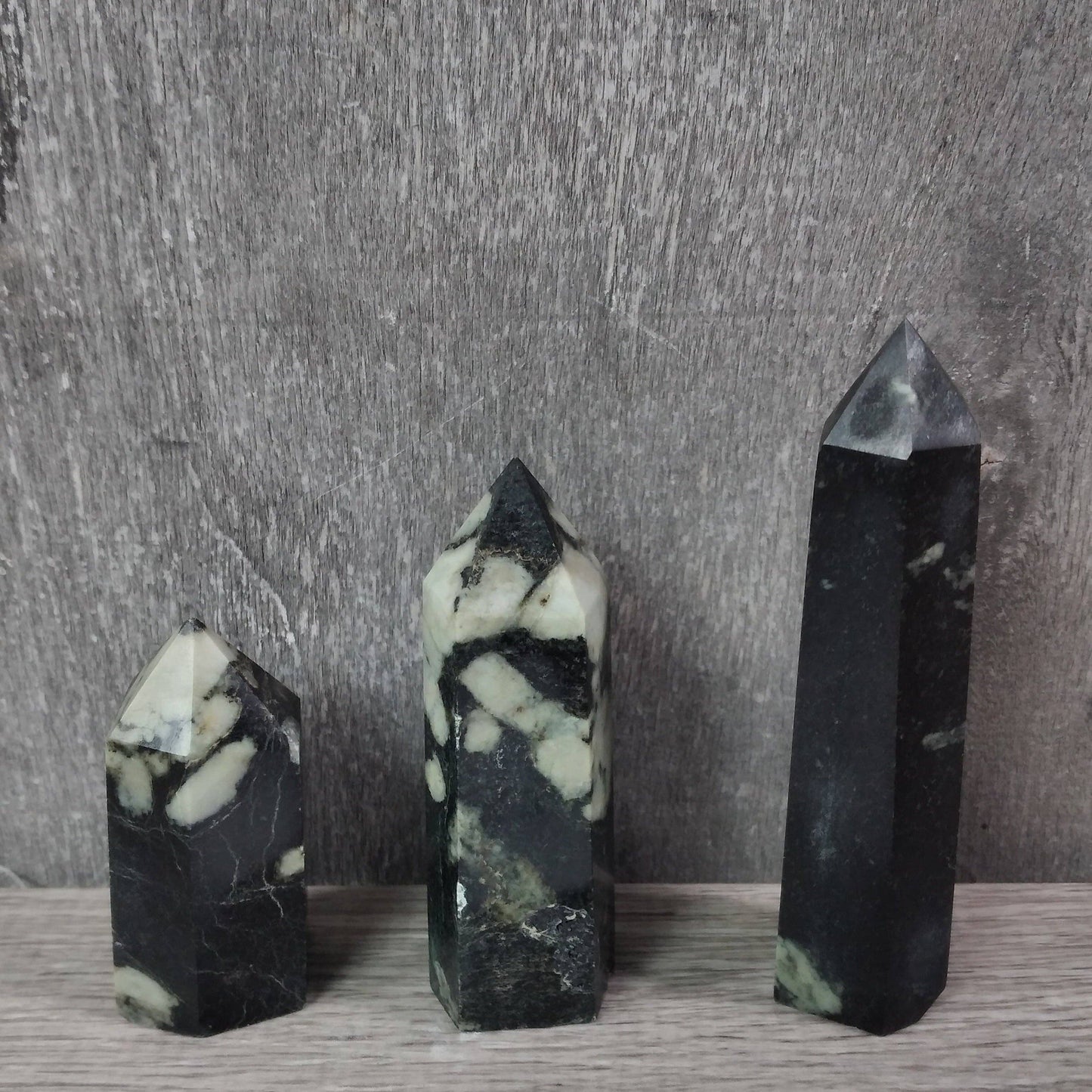 Kyanite : Gemstone Obelisks 3–4 oz