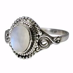 Moonstone Sterling Silver Ring: 7
