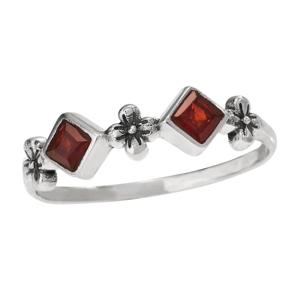 Twin Garnets Sterling Ring: 7