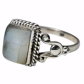 Labradorite Sterling Silver Ring: 9