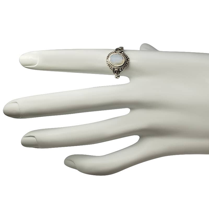 Moonstone Sterling Silver Ring: 7
